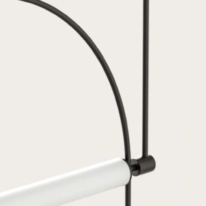 Lampa wisząca Aromas Arc 100 cm czarna